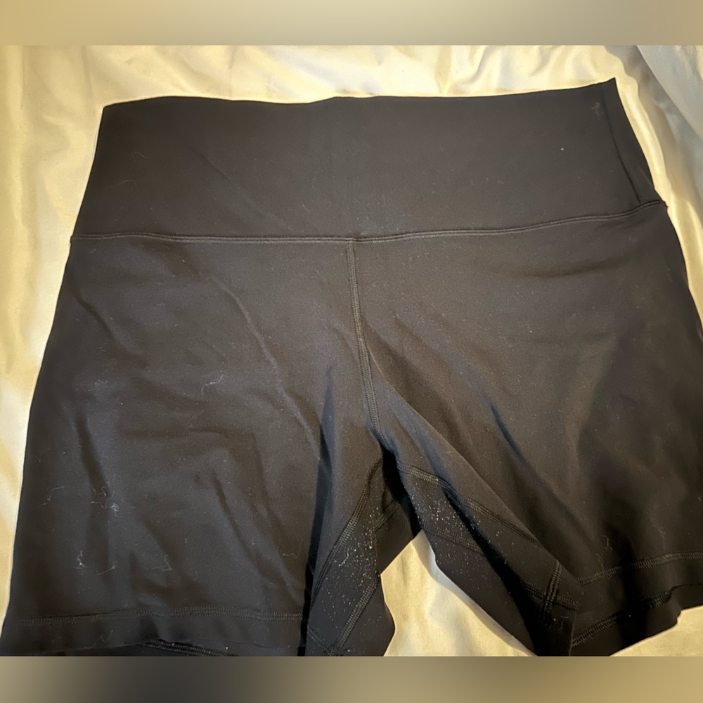 Lululemon align black 6in shorts